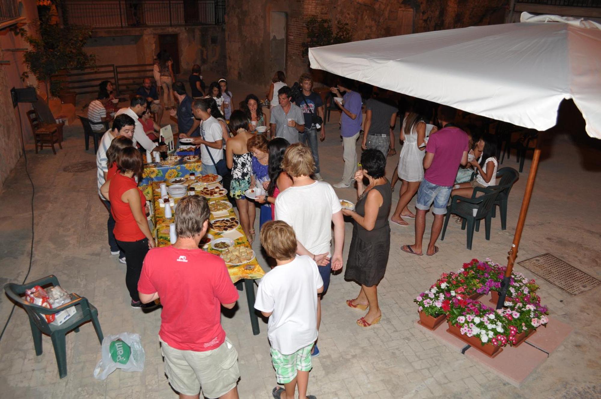 Case Albergo Al Cortiletto Licata Bagian luar foto