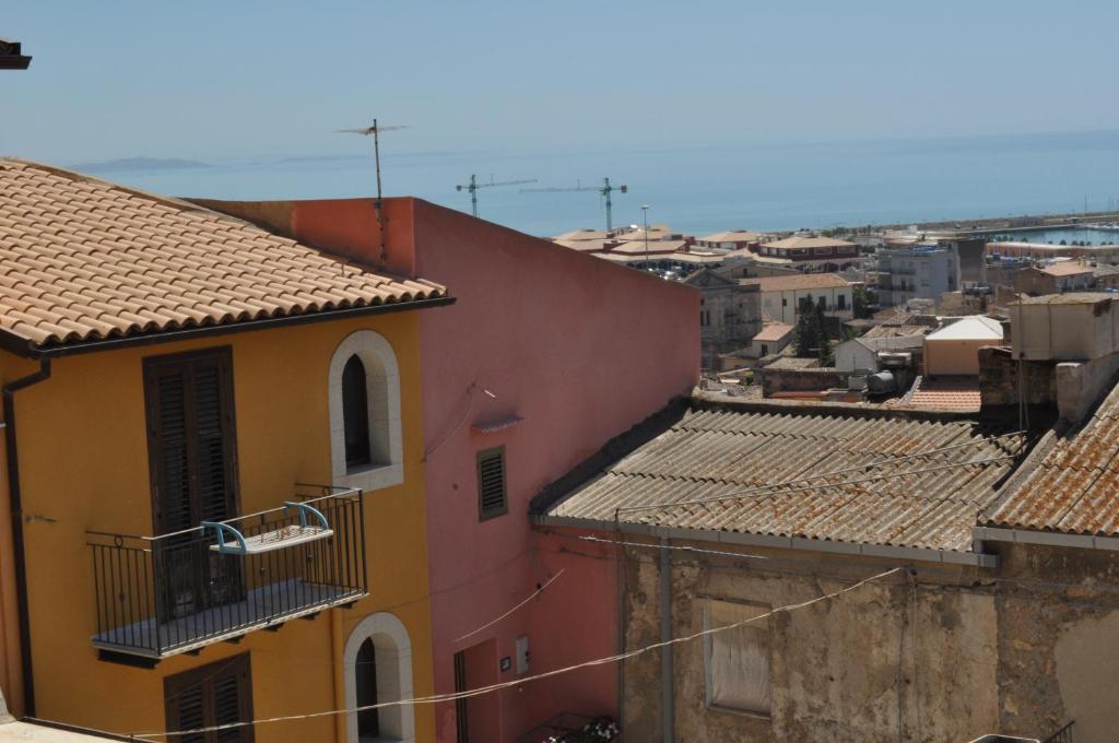 Case Albergo Al Cortiletto Licata Bagian luar foto