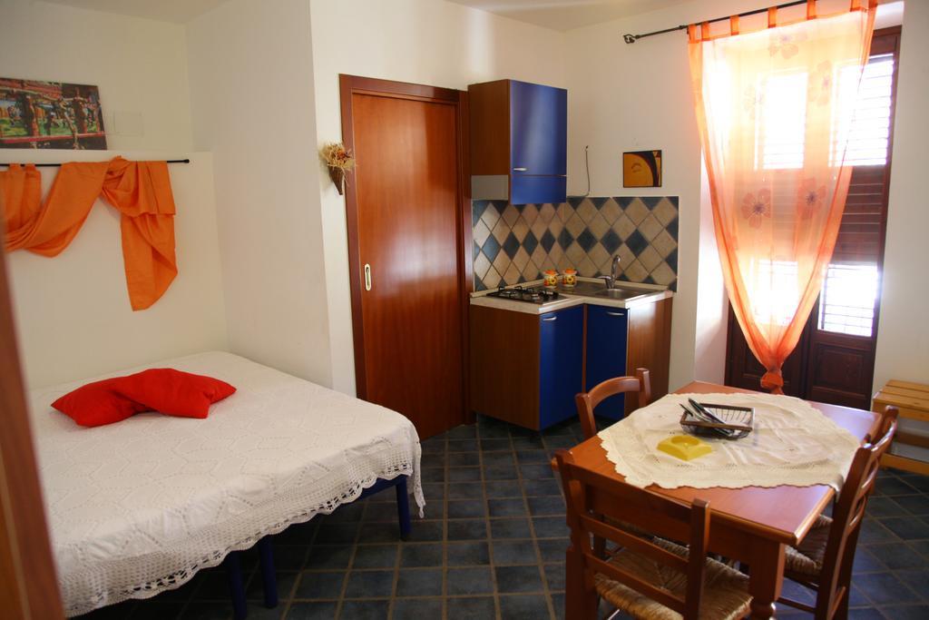 Case Albergo Al Cortiletto Licata Bagian luar foto