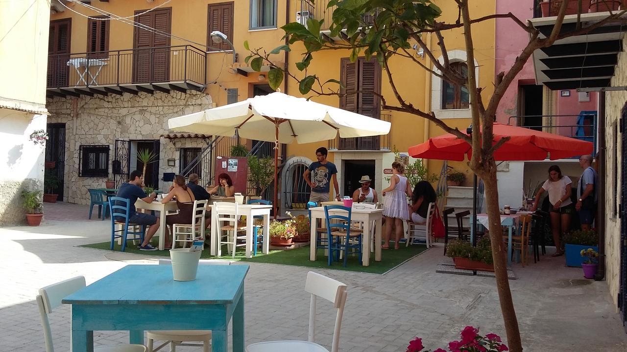 Case Albergo Al Cortiletto Licata Bagian luar foto