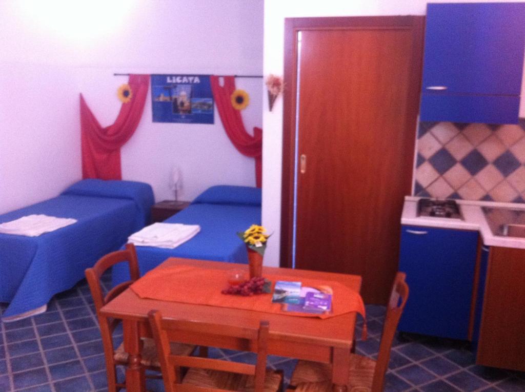 Case Albergo Al Cortiletto Licata Bagian luar foto